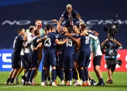 开云体育官网-包含赛场报道：法国队欧预赛豪取胜仗的词条