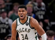 开云体育直播-包含雄鹿击败灰熊，字母哥砍下+创纪录的词条