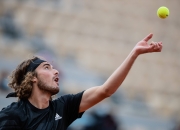 开云体育官网-意大利网球队绝杀英国网球队，西西帕斯爆发神勇