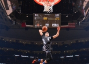 开云体育APP下载-库尔图瓦神级爆发，苏格兰巅峰对决罗马决胜，铸就绿茵唯一性史诗