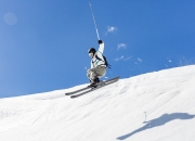 开云体育APP下载-西甲国家德比之夜，爱德华兹表现堪称教科书