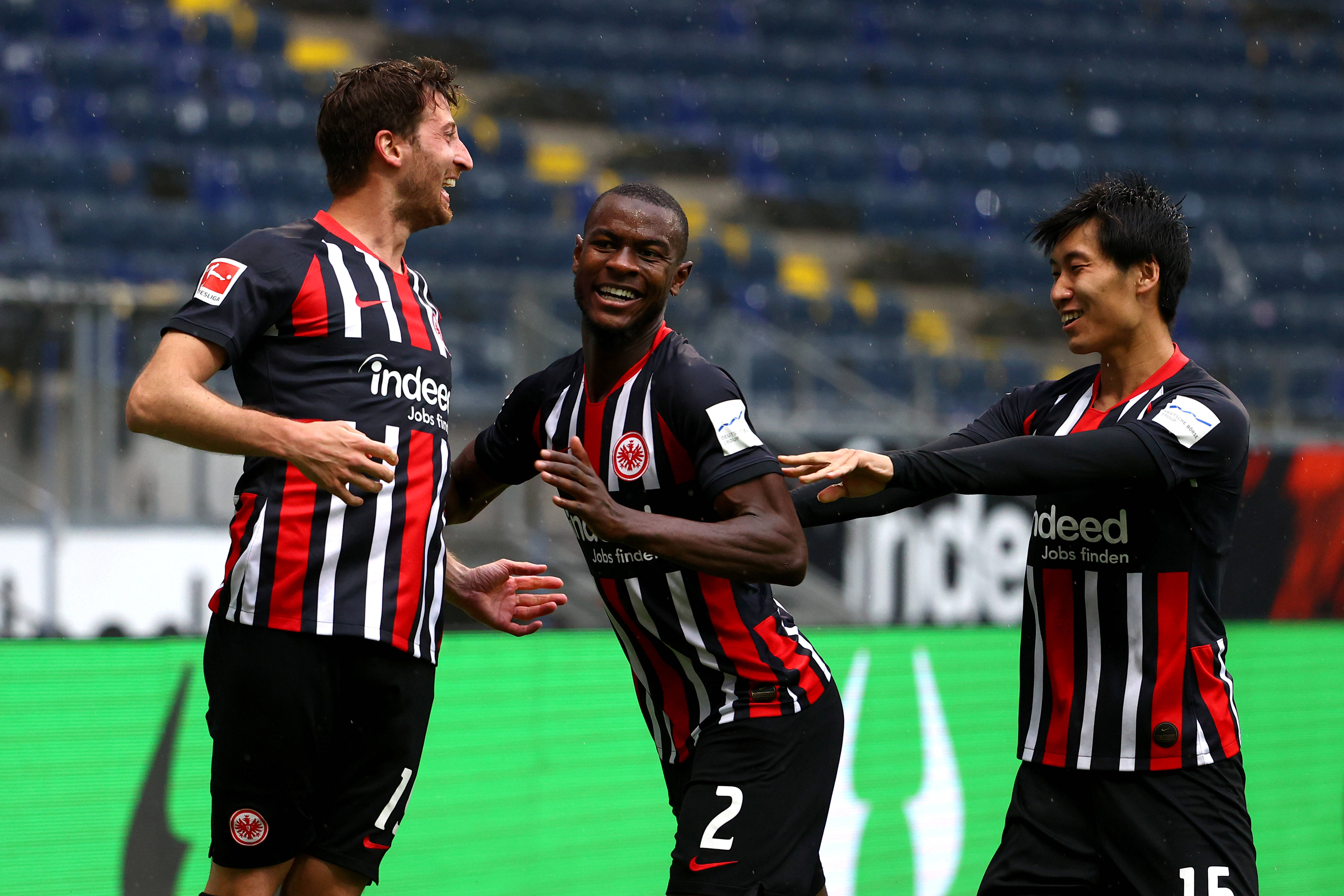 包含勒沃库森主场失利,争夺前四名席位遇阻的词条 包含勒沃库森主场失利,争夺前四名席位遇阻的词条