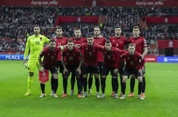 关于阿尔巴尼亚客场险胜白俄罗斯，晋级潜力初露的信息