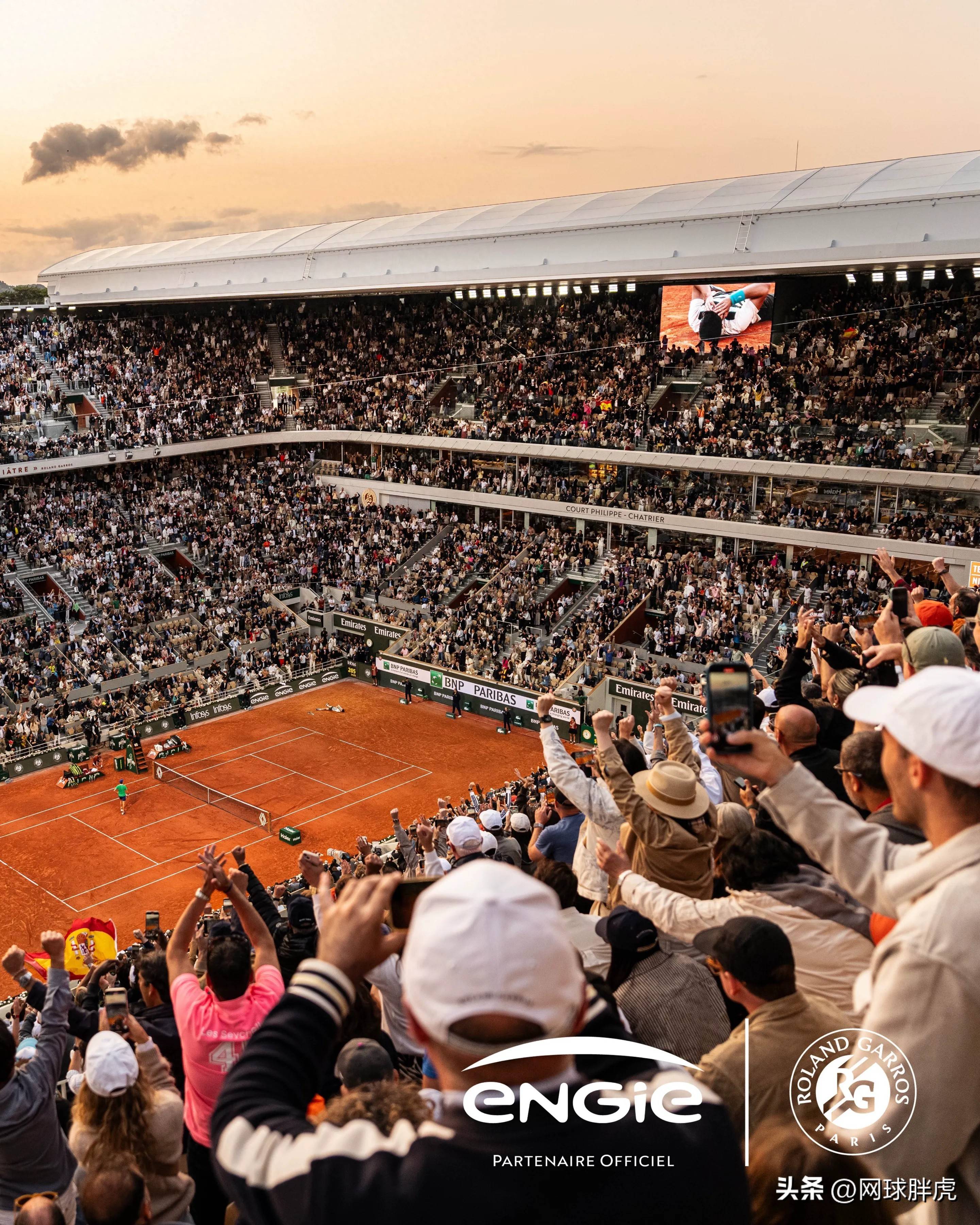 包含澳大利亚网球队碾压美国网球队，纳达尔绝境逆转的词条