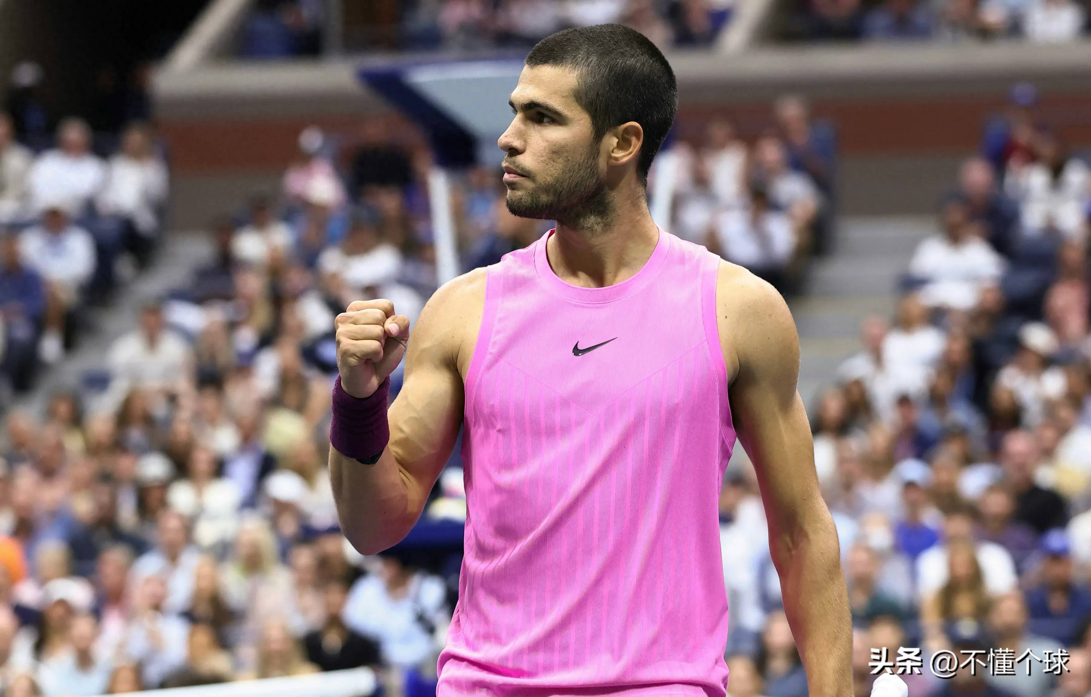 包含世界网球队强势美国网球队,阿尔卡拉斯送出助攻的词条 包含世界网球队强势美国网球队,阿尔卡拉斯送出助攻的词条