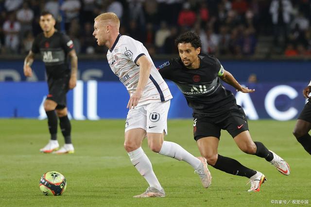 门兴格拉德巴赫队员斗志昂扬的简单介绍 门兴格拉德巴赫队员斗志昂扬的简单介绍