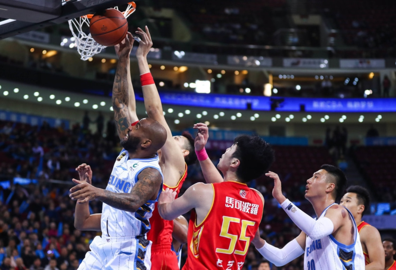 湖北队客场险胜,赢得球迷赞誉与支持的简单介绍 湖北队客场险胜,赢得球迷赞誉与支持的简单介绍