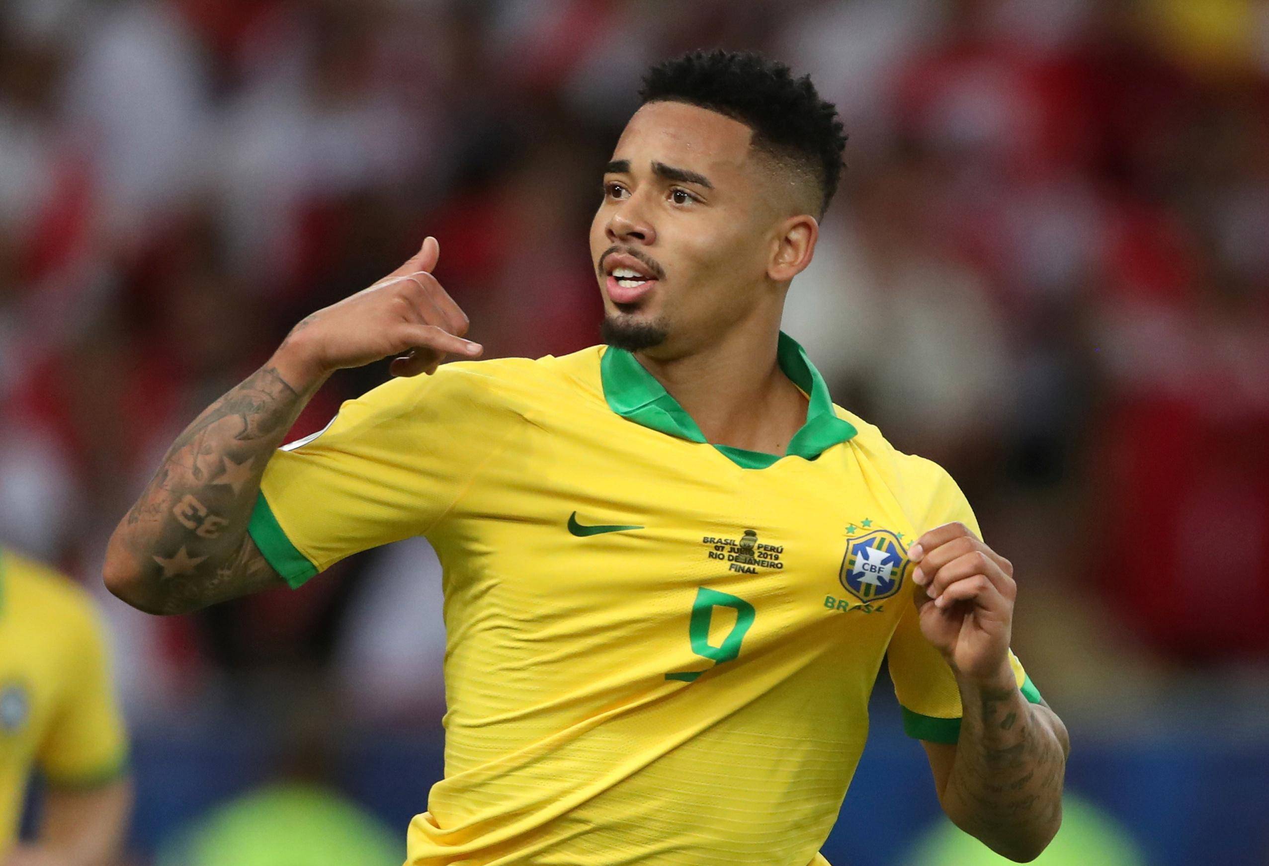 关于厄瓜多尔前锋放弃国际生涯转而回归家乡俱乐部的信息