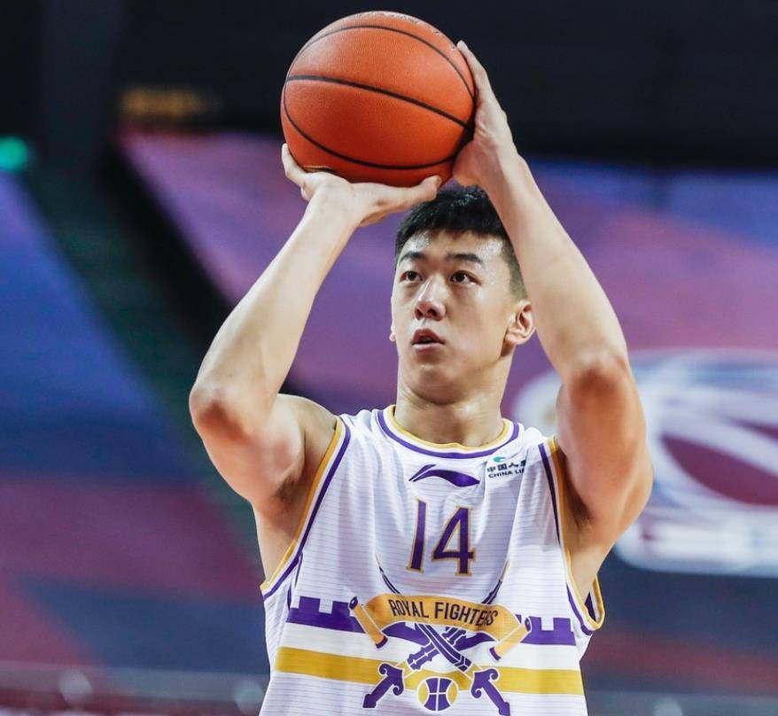 关于多斯堡豪取三分,晋级希望大增的信息 关于多斯堡豪取三分,晋级希望大增的信息