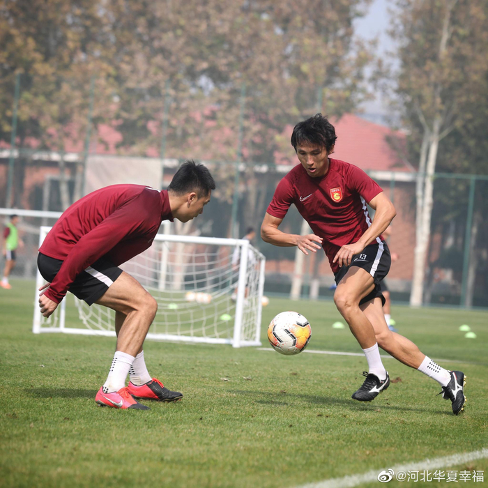 关于河北华夏幸福精心策划全力冲一冠的信息