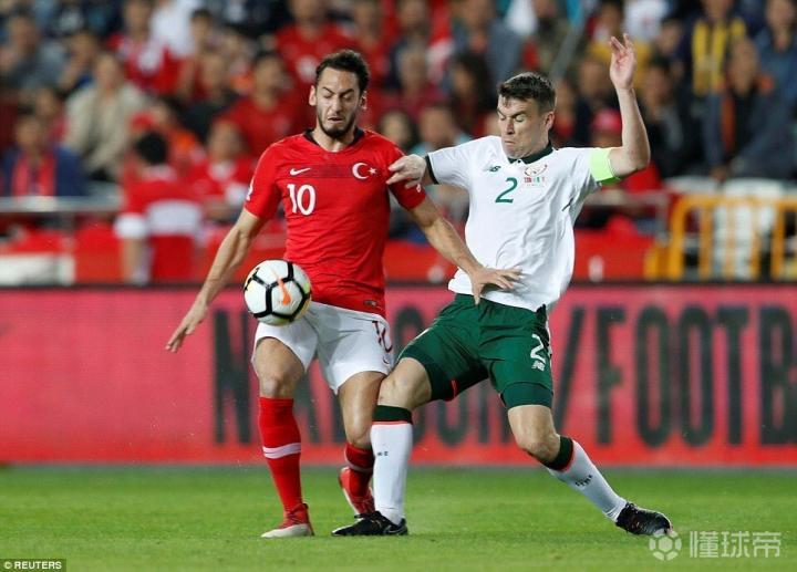 关于荷兰险胜AC米兰,加维扛起全队的信息 关于荷兰险胜AC米兰,加维扛起全队的信息