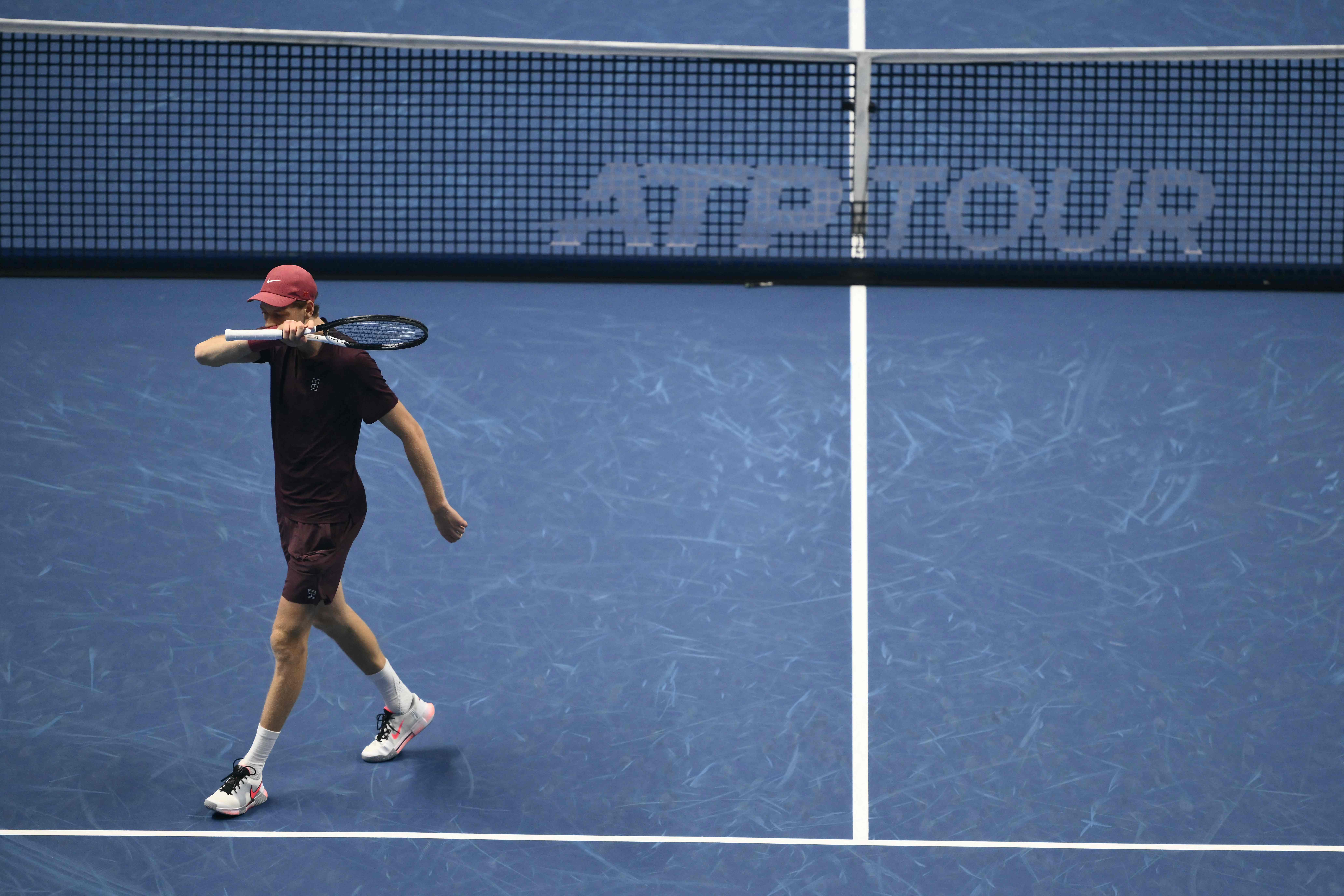 ATP总决赛逆转法网，兹维列夫带队取胜